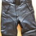 Schwarze Motorrad-Lederkombi  - Bild 3