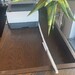 Schreibtisch mit allem Drum und Dran - Bild 6