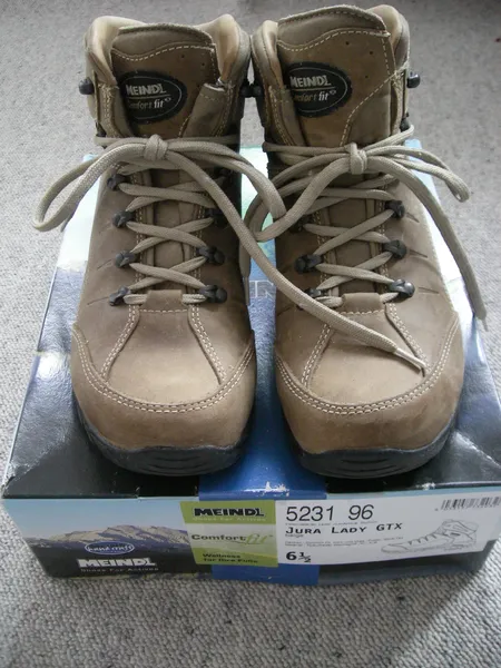 die Schuhe