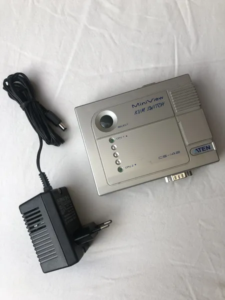 KVM-Switch / PC-Umschalter Aten CS-142 