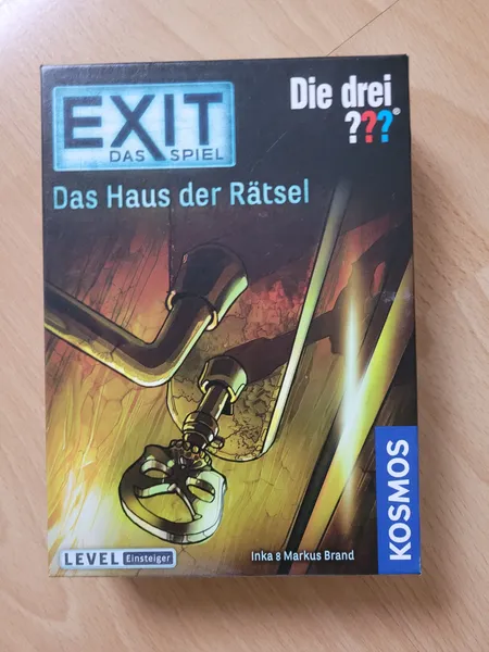 Karten und Zubehör unbenutzt, noch nicht entpackt; 5 €
