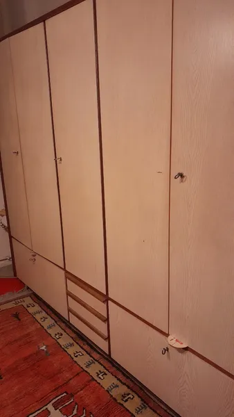 Echtholz Kleiderschrank, Esche gekelkt