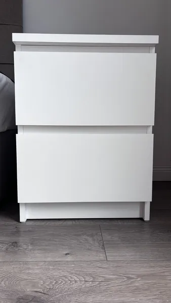 Malm Nachttisch 